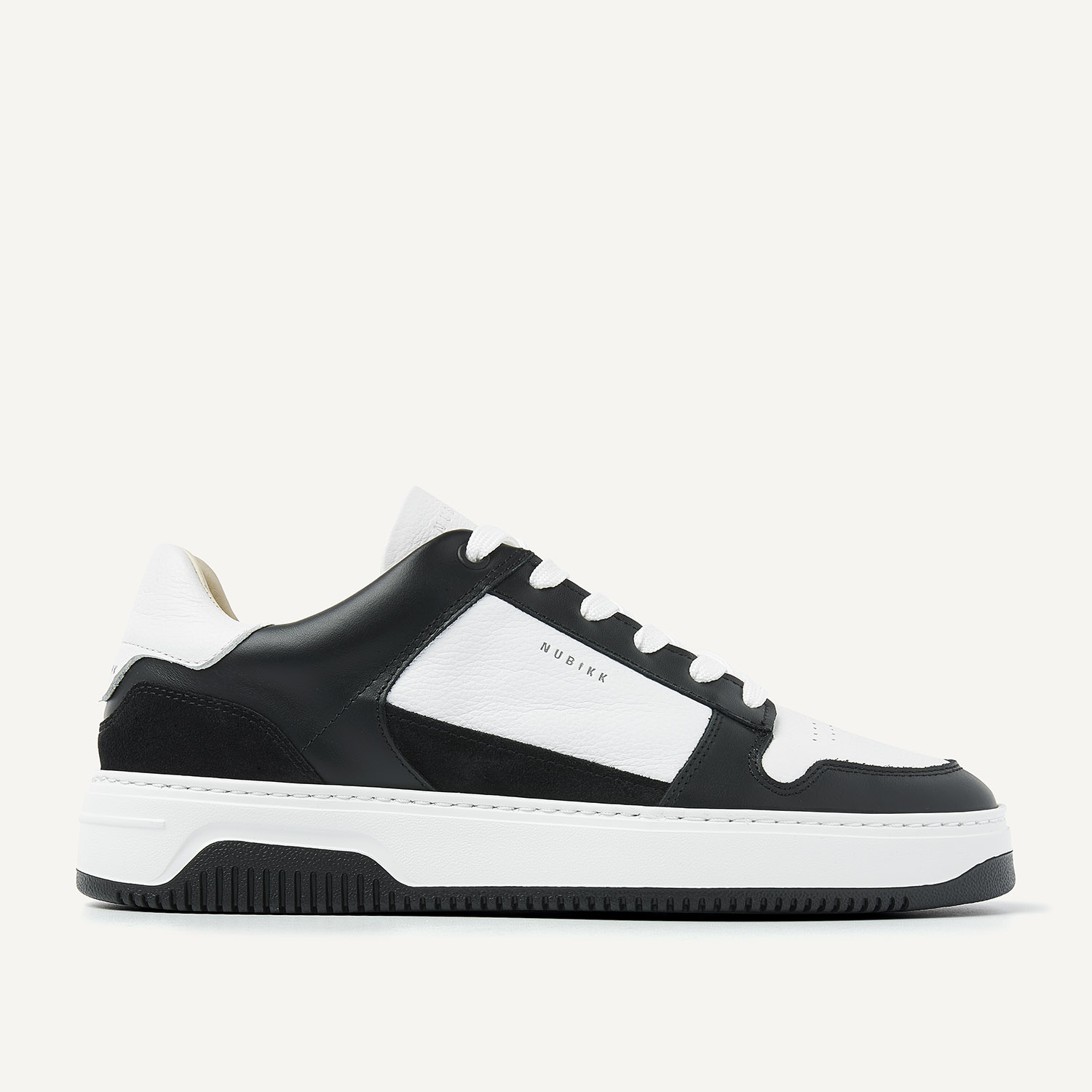 Basket Court | Sneakers Noir et Blanc pour Hommes