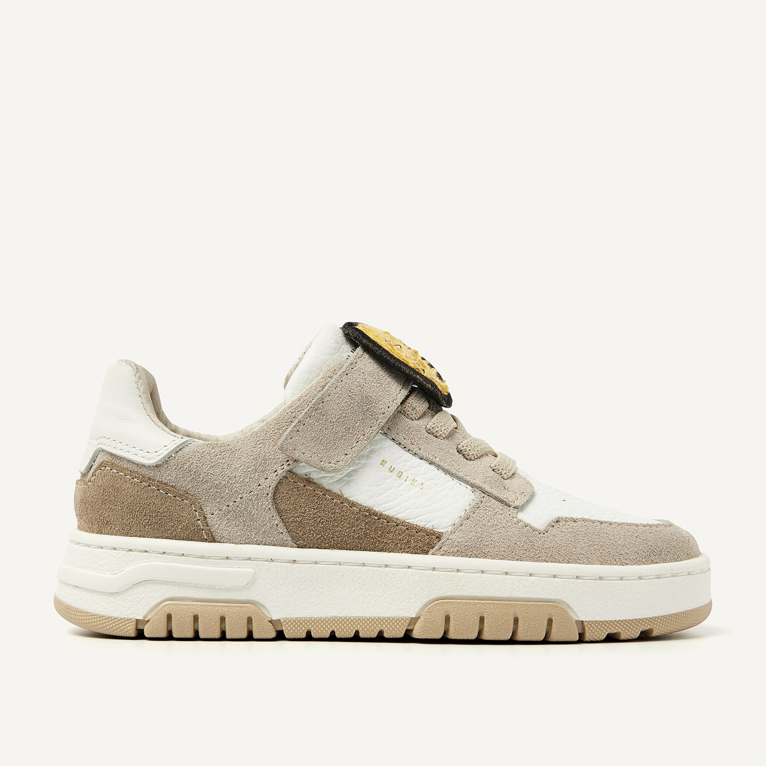 Basket Court JR | Weiß Beige Sneakers für Kinder